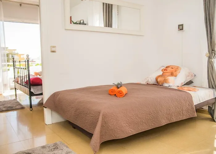 Fantastic Marilyn Orlando 85 Apartment *