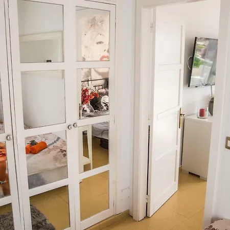 Fantastic Marilyn Orlando 85 * אדחה