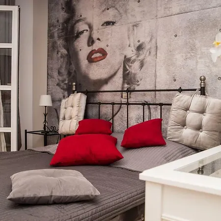 Fantastic Marilyn Orlando 85 * Costa Adeje (Tenerife)