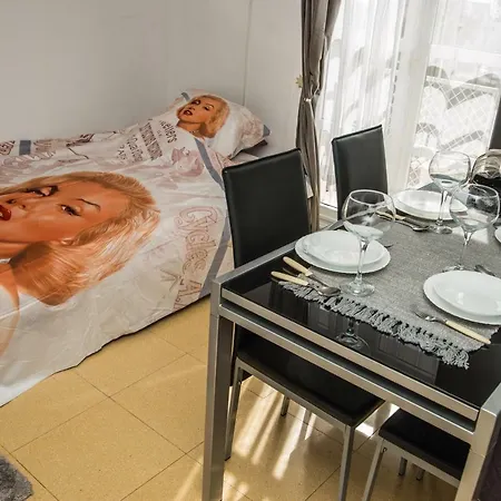 Fantastic Marilyn Orlando 85